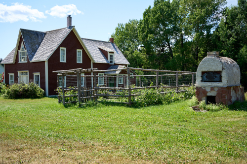 Été,Saison,Baie-des-Chaleurs,Région,MRC Bonaventure,New Richmond,Résidentiel,Maison d'époque,Loisir et culture,Science et histoire,Extérieur et pavillons,Jour,Temps